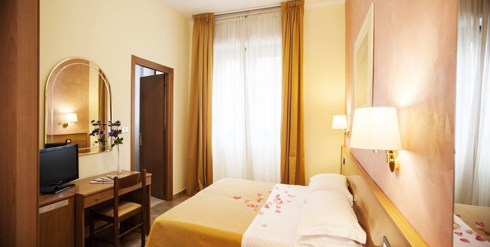 Astor Hotel Torino Esterno foto
