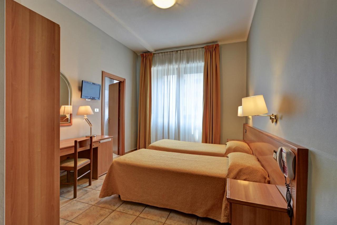 Astor Hotel Torino Esterno foto